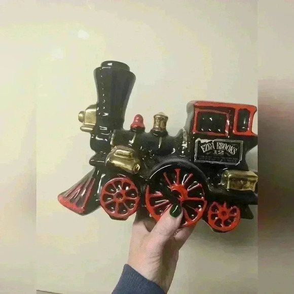 70s Ezra brooks  train decanter - Picture 1 of 6